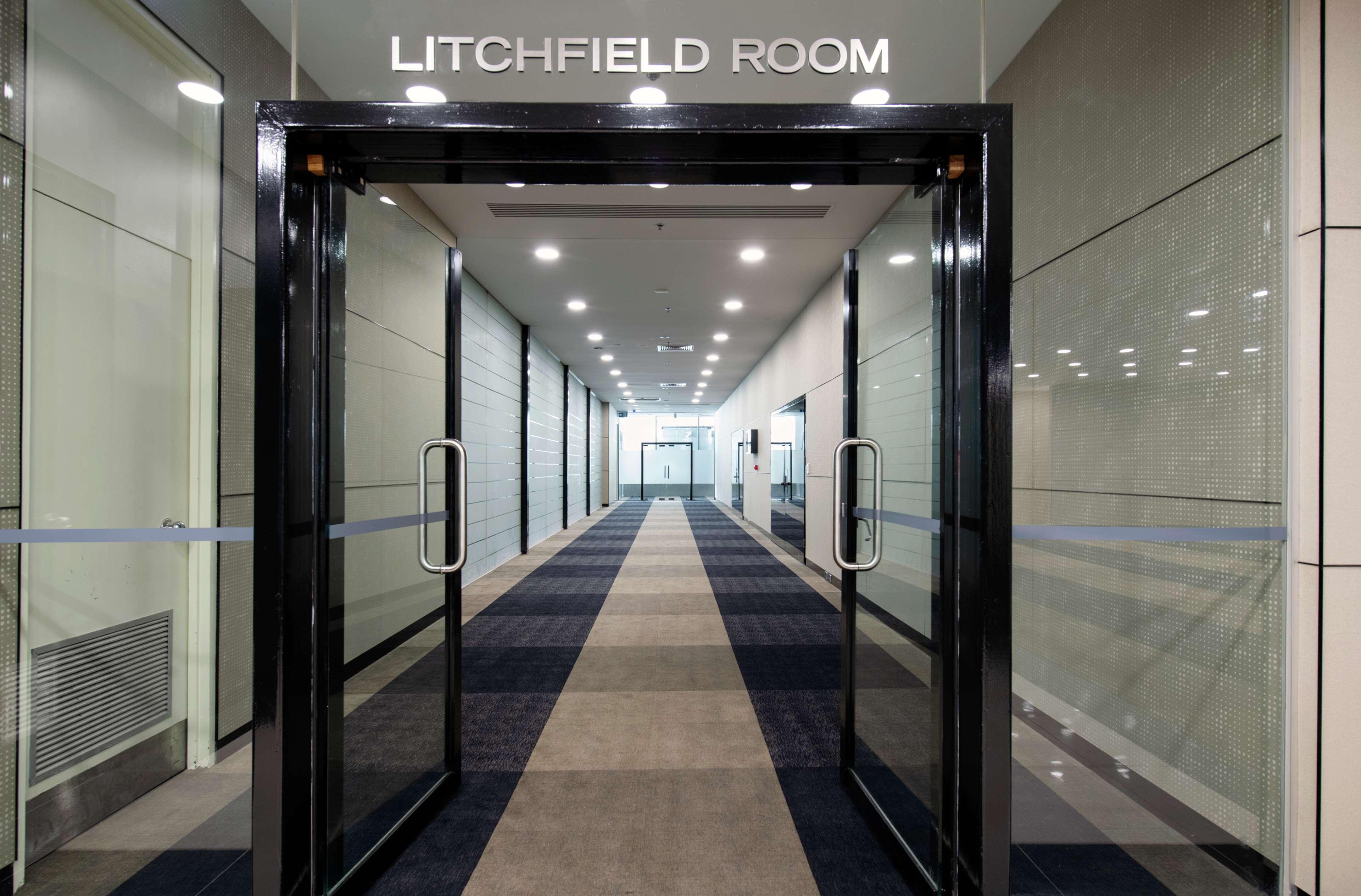 Hilton Garden Inn Darwin Exterior photo